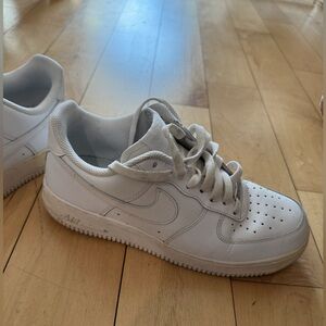 AIR FORCE 1 '07 - TRIPLE WHITE